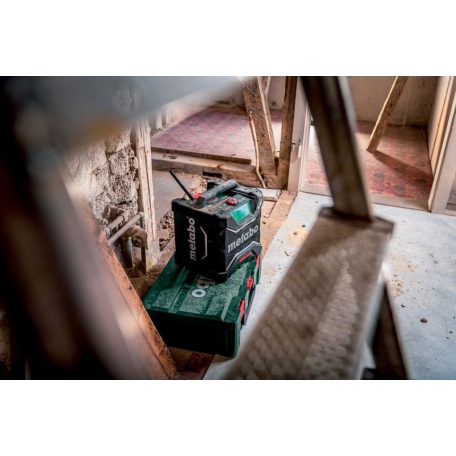 RC 12-18 32W BT DAB+ Akkus építkezési rádió