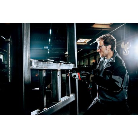 SB 850-2 Ütvefúrógép, SB 850-2, Elforgatható szénkefehíd a maximális teljesítmény érdekében, balra forgás esetén is, pl. szoros csavarok kicsavarásához, Erős kétfokozatos ütvefúró a sokoldalú fúráshoz szinte minden anyagban