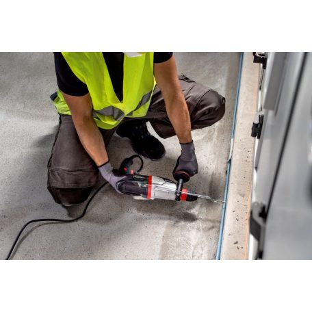 KHE 2860 Quick Kombikalapács, KHE 2860 Quick, Tökéletes ergonómia a kézhez közeli súlypontnak és az optimalizált markolati kontúrnak köszönhetően, Kombikalapács 3 funkcióval: kalapácsfúrás, ütés nélküli fúrás és vésés