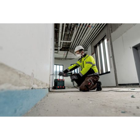 KHE 2245 Kombikalapács, KHE 2245, Metabo S-automatic biztonsági kuplung: a hajtómű mechanikus szétkapcsolásához a fúró blokkolása esetén a biztonságos munkavégzés érdekében, Kombikalapács 3 funkcióval: kalapácsfúrás, ütés nélküli fúrás és vésés